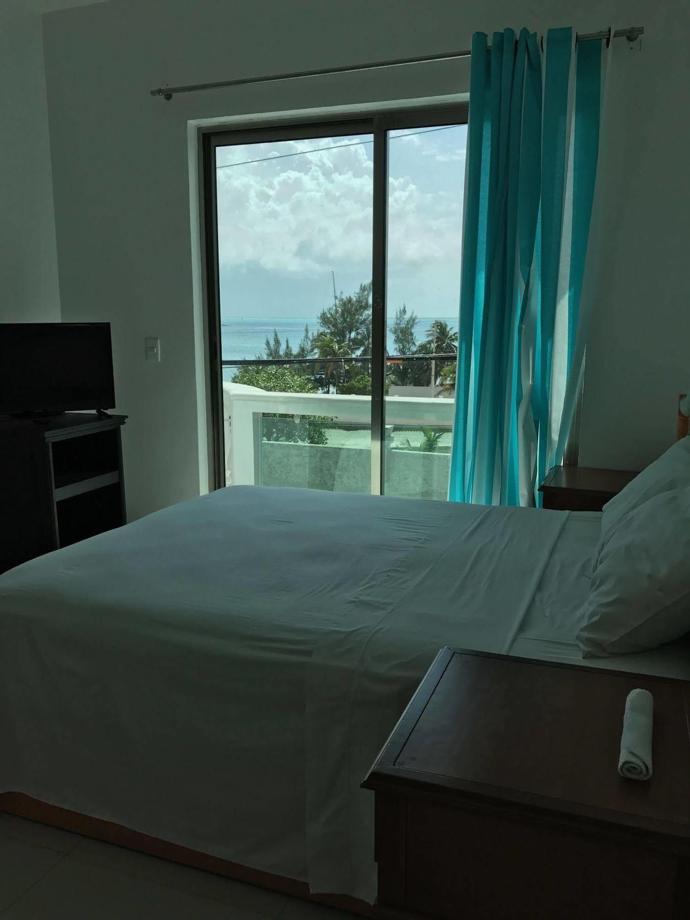 Elena Apartment *